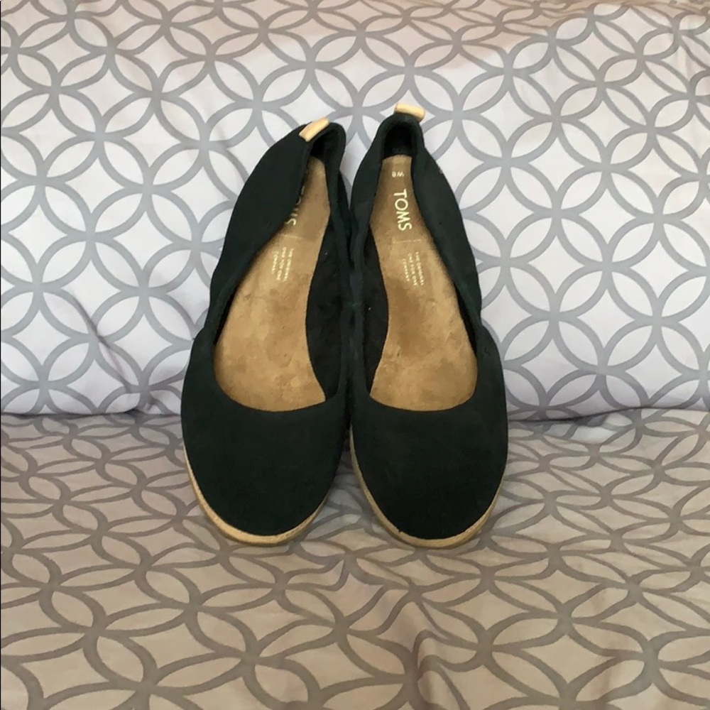 NWOT Toms Olivia ballet flats